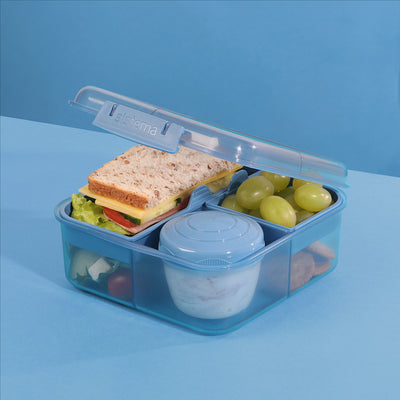 Sistema Bento Cube To Go, madkasse m 5 rum og en beholder - Mountain blue