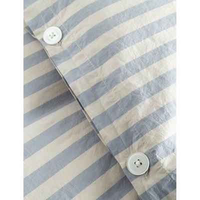 Studio Feder voksensengetøj, økologisk Percale - Pale blue stripe