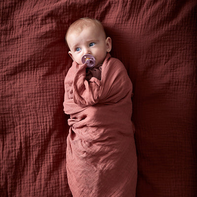 KlipKlap Muslin Babysvøp, 120 x 120 cm - Burgundy