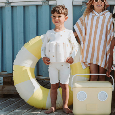 Badetøj til børn - UV badetøj til børn baby - Prisgaranti - Lirum Larum Leg